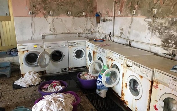 На фото показали состояние больницы Хуста