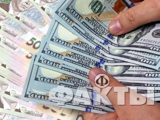 Доллар дешевеет: что будет с курсами валют на следующей неделе