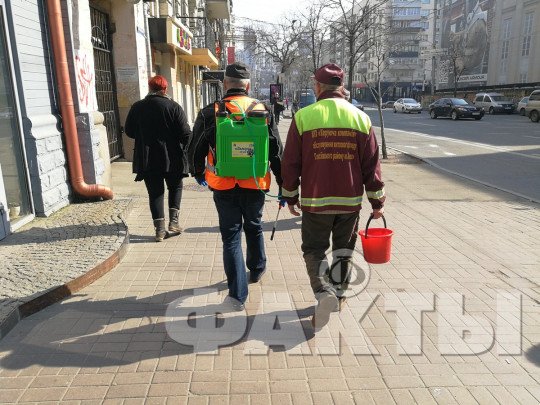 Google посвятил яркий дудл коммунальщикам (фото)