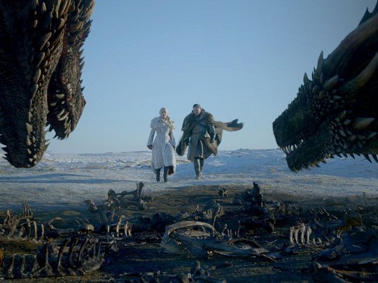 Игра престолов, Ведьмак и еще три сериала, которые помогут сбежать из карантина в мир фэнтези