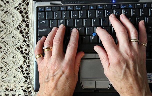IT-бабушка. Как искореняют цифровую безграмотностьСюжет