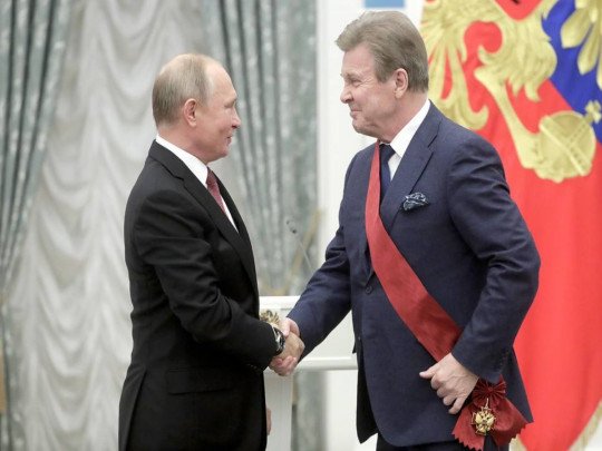 Мог заразить Путина! В России взъелись на Льва Лещенко из-за его болезни
