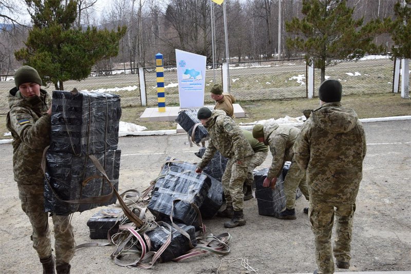 Новый рекорд: на Буковине задержали крупную партию контрабандных сигарет (фото, видео)