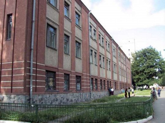 Роддом в Виннице закрыли на карантин из-за коронавируса у медсестры