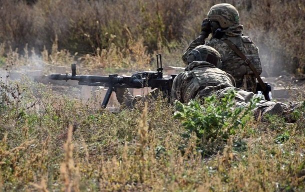 Сутки в ООС: 17 обстрелов, погиб военный