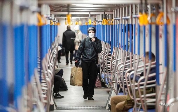 В России более 2500 случаев коронавируса за сутки