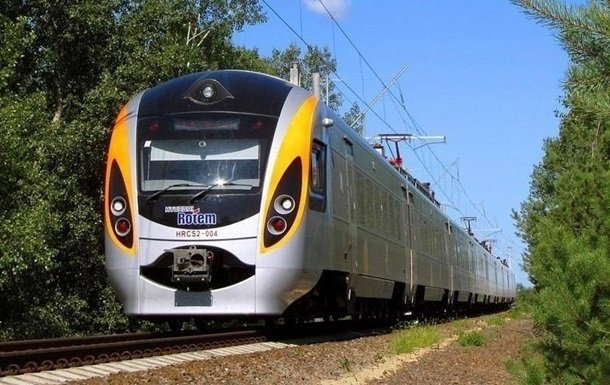 Стало известно, в каких областях возобновят движение поездов