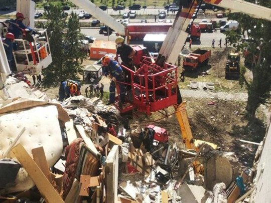 Сотрудникам Киевгаза грозит до 8 лет за решеткой: полиция провела обыски по делу о взрыве на Позняках