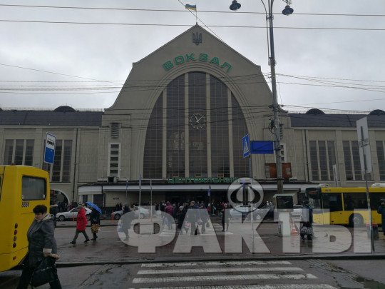 Укрзалізниця открыла продажу билетов в плацкартные вагоны: названы направления
