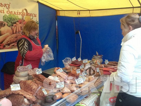 В Киеве возобновляют работу продуктовые ярмарки: адреса распродаж