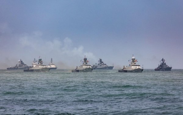 Россия закрывает три района Черного моря