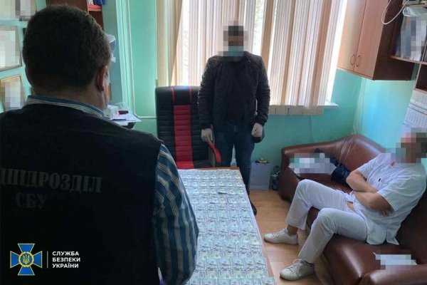 В Одессе разоблачили в коррупции врачей областной больницы. Фото