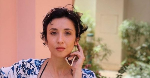 Анна Завальская похвалилась стальным прессом