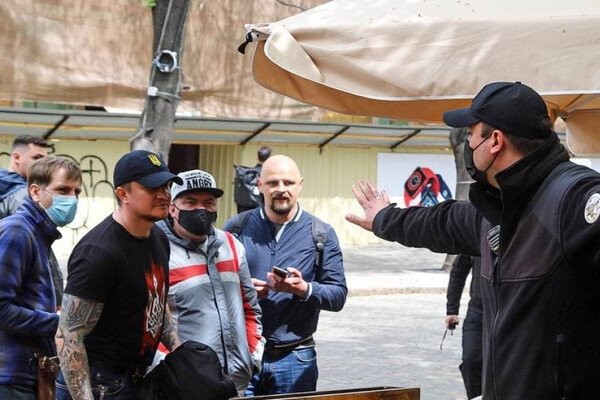 Годовщина трагедии: в центре Одессы прошел Марш защитников города