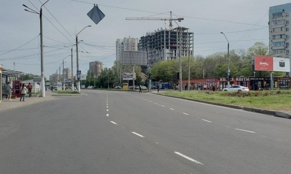 На перекрестке Небесной сотни и Глушко изменили схему движения: что нового. Фото