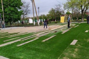 Поездка выходного дня: в Доброславе открыли уникальный сквер 