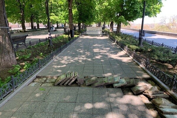 В Одессе начали ремонтировать Приморский бульвар: что там заменят 