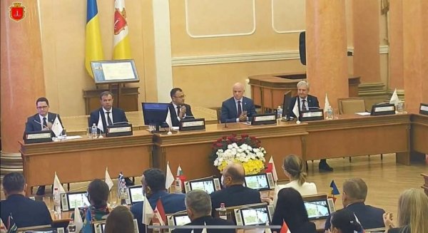 250 студентов изучают одесскую архитектуру в итальянском городе-побратиме 
