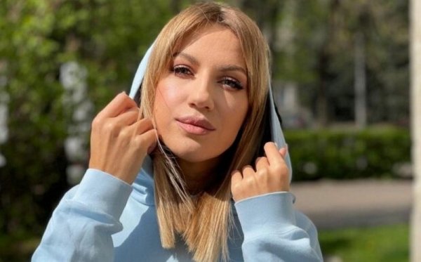 Леся Никитюк в честь праздника показала свою красавицу-маму