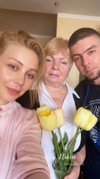 Тина Кароль показала свою семью на милых фото