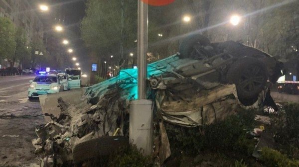 В центре Киева пьяный парень за рулем Infiniti устроил смертельное ДТП