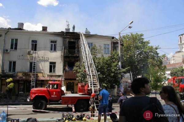 В мэрии Одессы готовы дать 2 миллиона на ремонт сгоревшего дома на Бунина, но не могут найти подрядчика