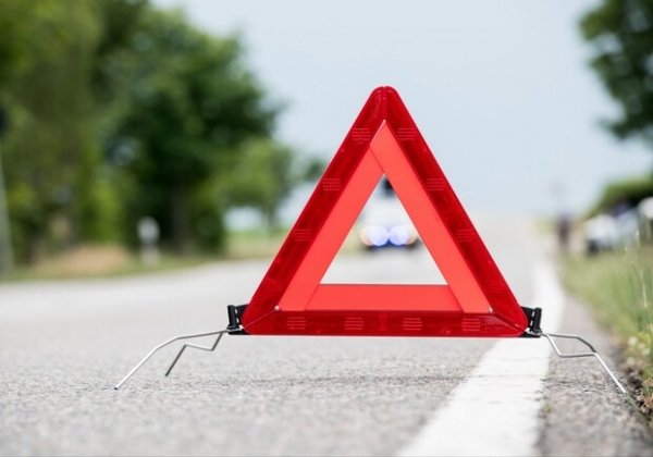 В Одессе произошло ДТП с мотоциклистом и микроавтобусом: есть пострадавшие 