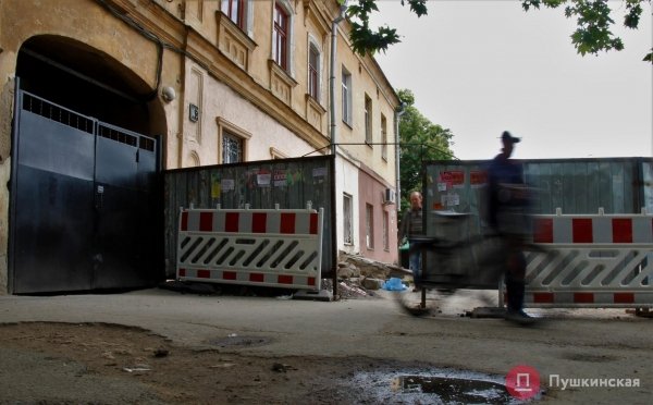 Вокруг «Привоза» за 60 минут: как проходит масштабный капремонт у одесского рынка. Фоторепортаж