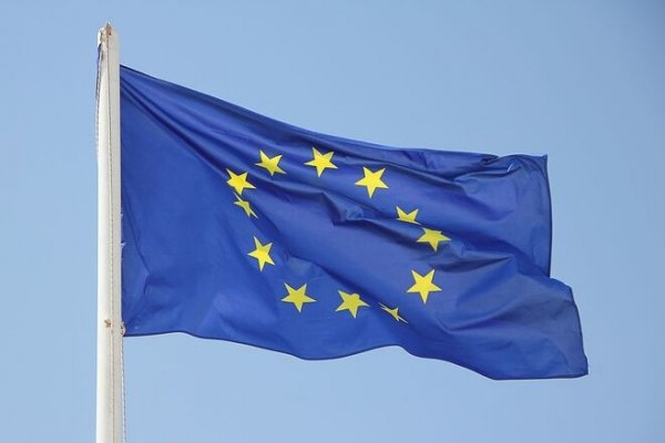 
                                                                        Европа должна срочно пресечь разговоры о возвращении ядерного оружия Украине
                                                                                                                                                                                                                    