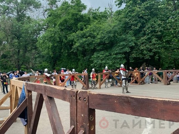 «Пороховая башня» в Одессе: средневековая еда и рыцарские поединки