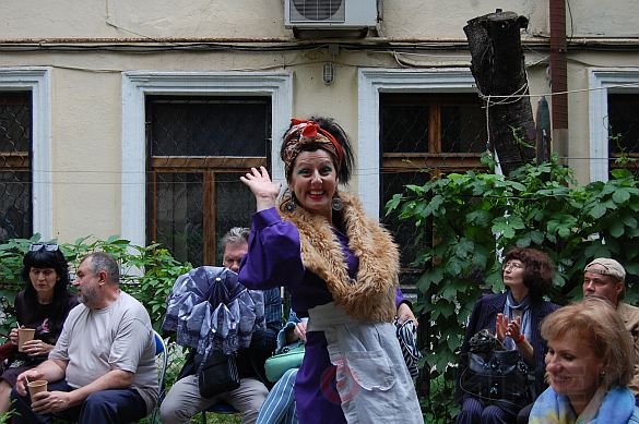 «Коммуна Люкс» дала три сольных концерта за день и угостила слушателей ухой