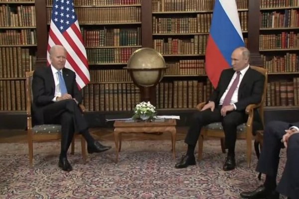 
                                                                        Путин назвал "единственное обязательство" России перед Украиной
                                                                                                                                                                                                                    
