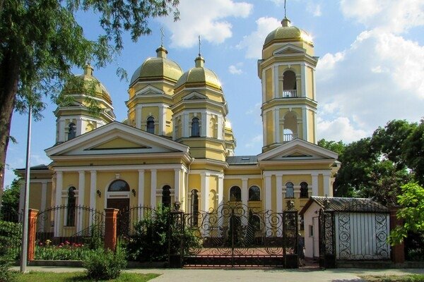 Историческое место: в Одессе после реставрации открыли Алексеевский сквер