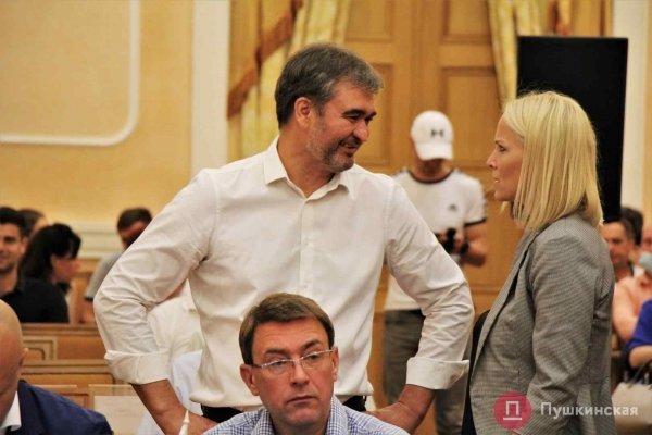 «Образцовый коммуникатор с депутатами»: у Труханова появился 7-й по счету заместитель