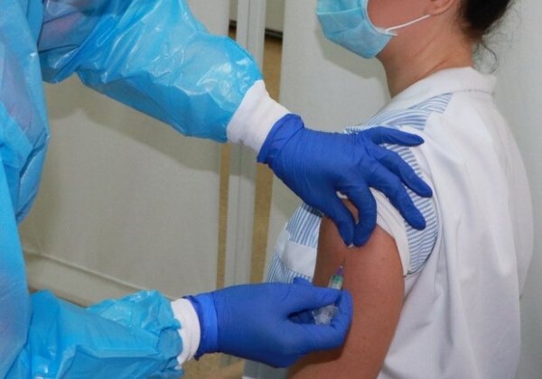 Pfizer, Moderna, CoronaVac: какие центры массовой вакцинации будут открыты в эту субботу