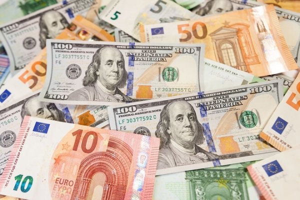
                                                                        Цены на газ в Европе бьют рекорды: как это скажется на тарифах для украинцев
                                                                                                                                                                                                                    