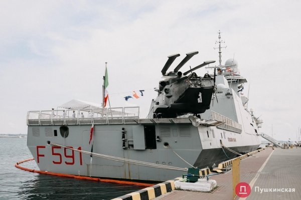 Полный порт «смертельной красоты», Зеленский и самолёты: как на Одесском морвокзале день ВМС отмечали