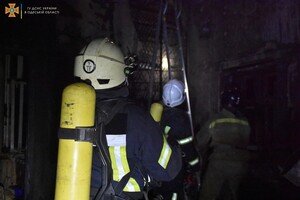 В Одессе горели ресторан и жилая квартира: спасли десятки людей