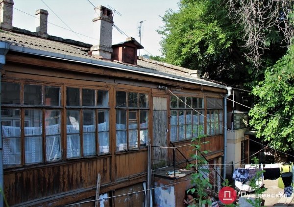 В Одессе создадут музей-квартиру Михаила Жванецкого: как двор сатирика выглядит сейчас. Фото