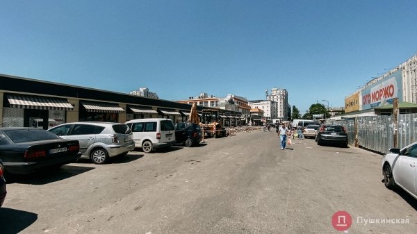 Закрытую Екатерининскую у «Привоза» таки намерены ремонтировать: когда откроют проезд. Фото