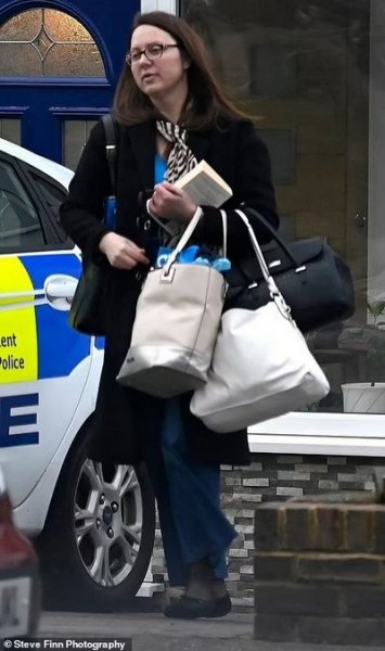Дружина-українка вбивці Сари Еверард вперше розповіла журналістам про свій шлюб з британським поліцейським