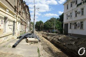 Ремонт насмарку: дождь разрушил дорогу в одесской "канаве"