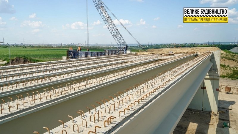 Як відбувається «Велике будівництво» об’їзної Дніпра: оприлюднені детальні фото