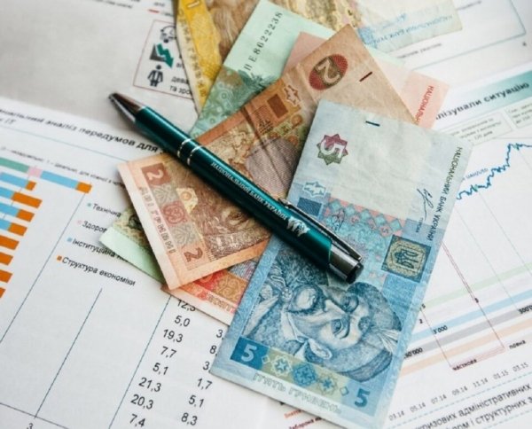 Названы пять условий, при которых банк может списать долг за коммуналку с карты