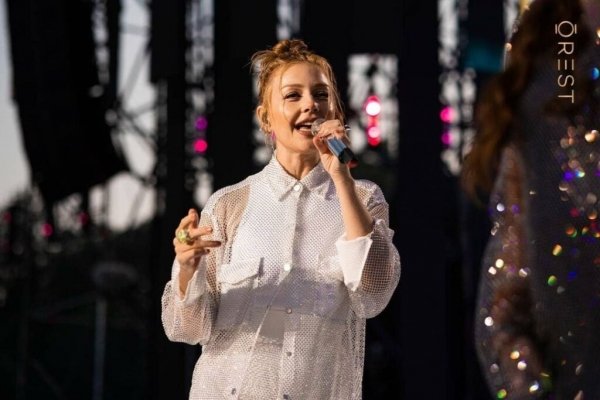 Тина Кароль примерила прозрачный наряд за 100 тысяч гривен