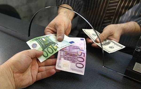 В Украине заработали новые правила покупки валюты: что изменилось
