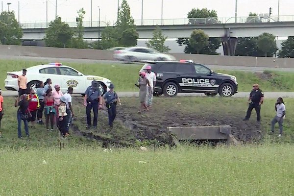 Віднесло в зливову каналізацію: 12-річна дівчинка потонула у свій день народження під час повені в США