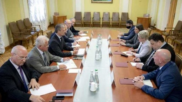 Визит Зеленского в США: стало известно, какие документы подпишут стороны