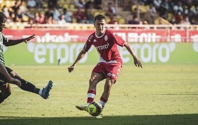 Монако между матчами с Шахтером проиграл в чемпионате Франции