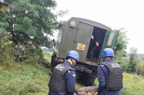 Фермер из Одесской области нашёл на своём поле авиабомбу